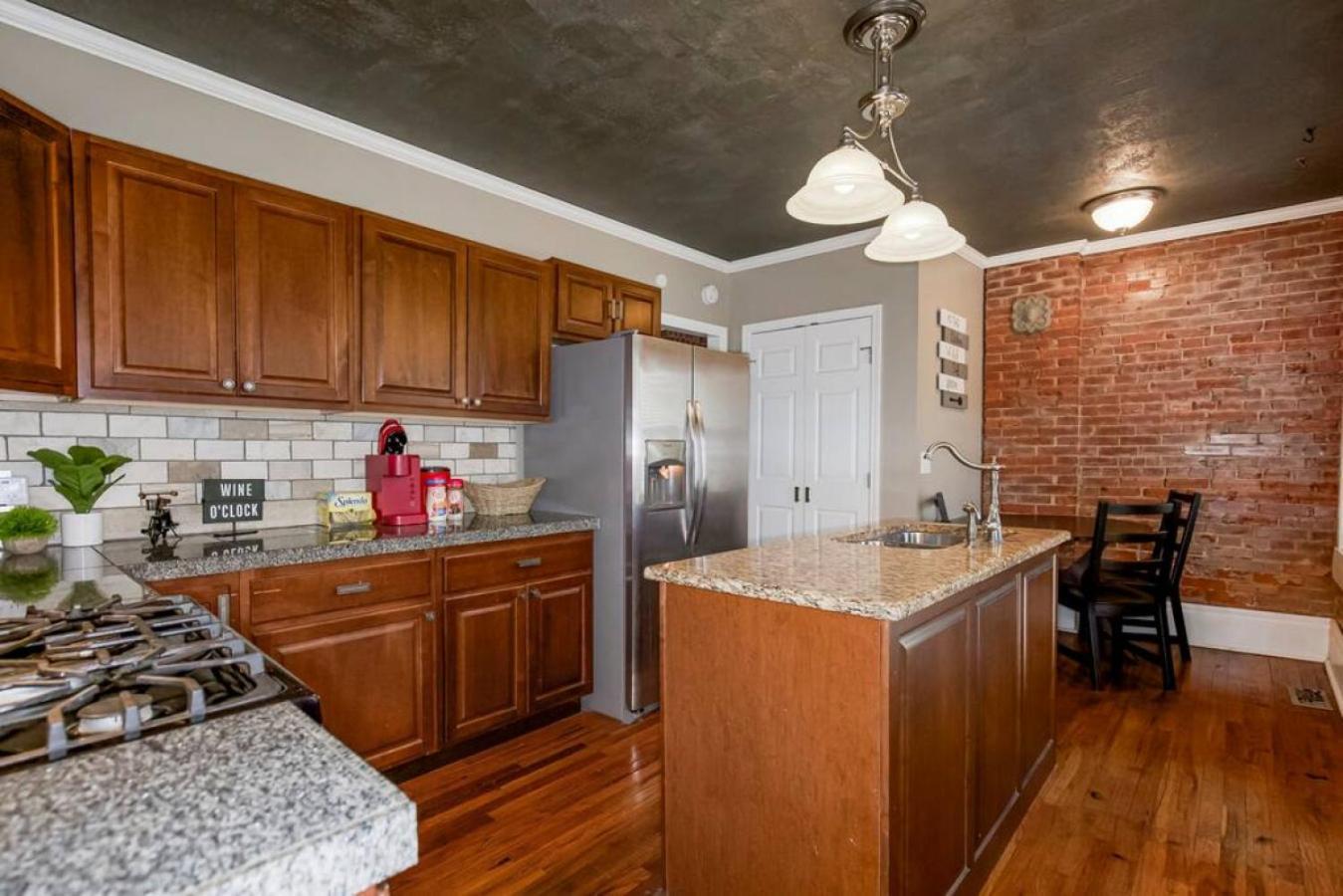 Entire Loft Downtown With Free Parking Villa Kansas City Exterior photo
